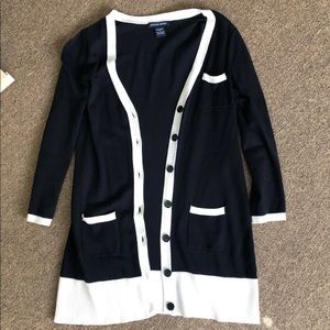 Women’s sweater size small